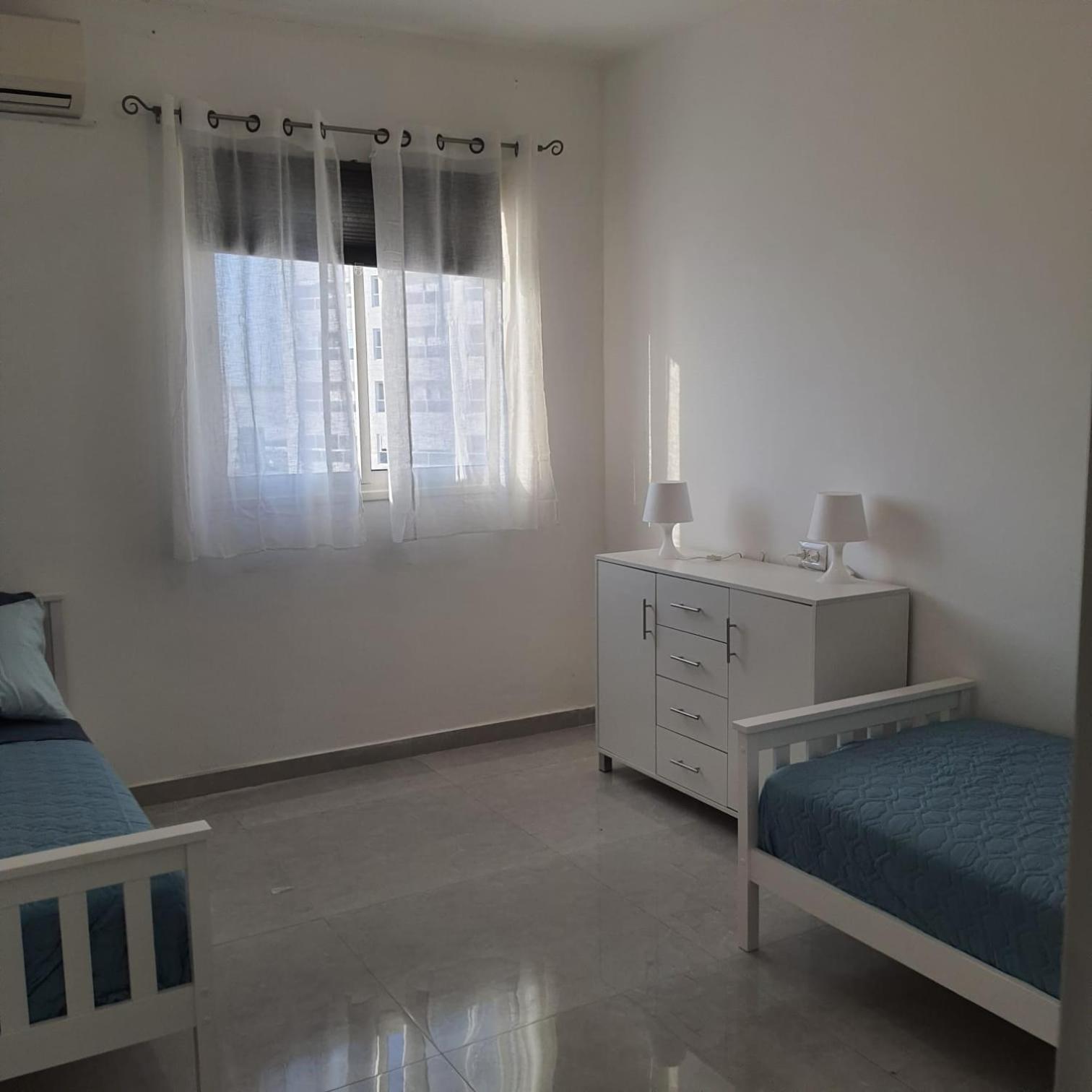 Lovely Three-Room Apartment Above The Promenade アシュドッド エクステリア 写真